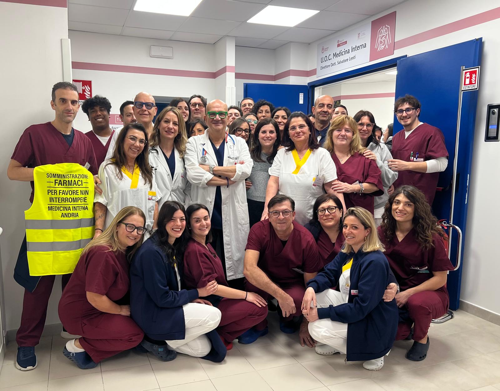 Galleria ASL BT: PIEMONTESE A INAUGURAZIONE MEDICINA INTERNA OSPEDALE BONOMO DI ANDRIA - Diapositiva 2 di 12